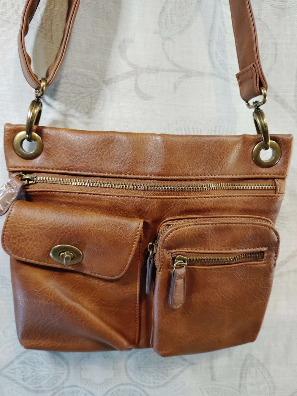 Classic Tan Crossbody Shoulder/Messenger Bag - Versatile Everyday Carry